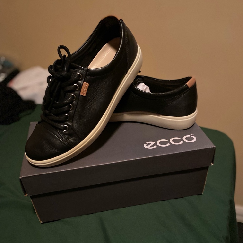 Brand New Ecco Woman’s Soft 7 Black Sneakers